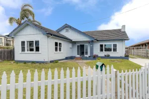 Image of Seashells Lakes Entrance
