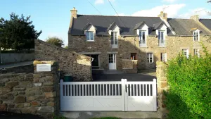 Image of quiet warm house renovated 200 m from the sea-port range