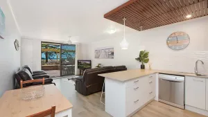 Image of Kirra Vista 4 - Beachfront & Ground Floor