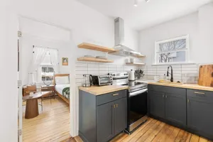 Image of ★3BR-Modern, Spacious & Stylish APT near to DWTN★