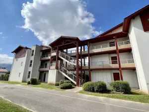 Image of Modern Apartment with Balcony, Parking, and Internet in Itxassou