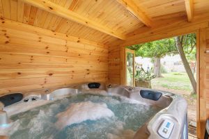 Image of Character gite with swimming pool, surrounded by vineyards, 30 min drive from the Mediterranean coast.