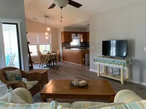 Image of Private Condo, Central, Travel Nurses Welcome