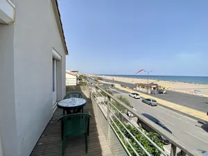 Image of Narbonne-Plage : T4 en 1ère ligne, 7P, balcon, parking, accès plage direct - FR-1-795-6