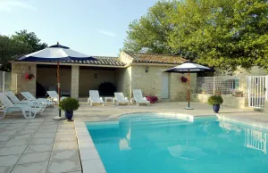 Image of Charming furnished apartment in Mas, UzËs, pool, 656 yards away from town centre