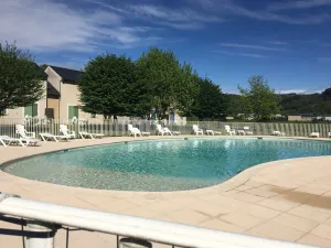 Image of Cosy apartment for 4 people - swimming pool - superb view