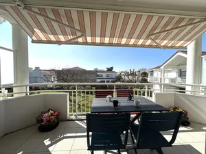 Image of Charmant 2 pièces, 4 couchages, balcon, parking, à 2 pas de la Grande Plage de Saint-Gilles-Croix-de-Vie - FR-1-224-813
