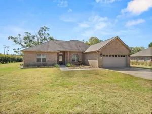 Image of Beautiful 3 Bedroom House in Great Neighborhood