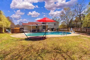 Image of Gold Humingbird-All in one Family Getaway W\/pool