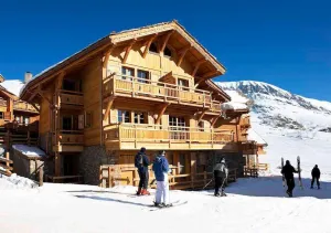 Image of Chalet skis aux pieds avec spa et sauna, Alpe d'Huez - FR-1-645-41