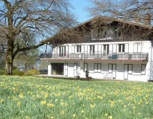 Image of Appart 100 m² Downtown in garden 2 Ha 300 m from the Lake (garden & lake views)
