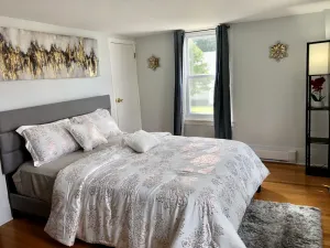 Image of Beautiful & Cozy 2 BR\/ 2Beds\/ Netflix\/Alexa\/Roku.