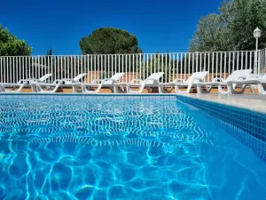 Image of Seasonal rentals of furnished apartments, cottages, apartments, with swimming pool in a quiet location.