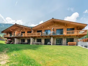 Image of Luxury chalet with sauna and mountain views