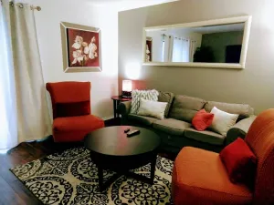 Image of Quite Townhome in central Raleigh