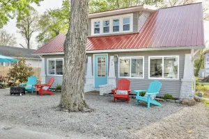 Image of The Vintage Lake House w\/ Private Dock