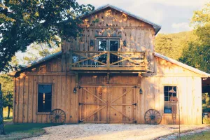 Image of Taivas Farm is as close to Gatlinburg as you can find in Gadsden Alabama.