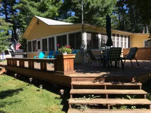 Image of Spacious Cottage with Lake Access in quiet lakeside community
