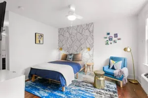 Image of Garden District Studio Apartment - Gated Parking