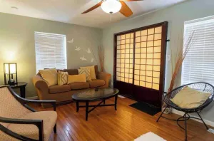 Image of Relax & have fun in this Columbia 3 level townhome