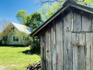 Image of Little Mountain Farm House w\/ North Mountain View