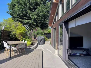 Image of Sunny + New 2BR - 2Bath, Pet ok, No stairs, Garden Oasis in Clyde Hill, Monthly%