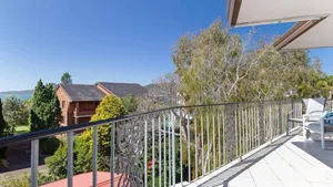 Image of Endeavour 3 large three bedroom unit with filtered water views