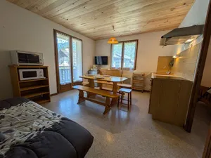 Image of Appartement Calme au Centre de Beaufort - Balcon, Parking, Proche Commodités et Stations de Ski - FR-1-342-319