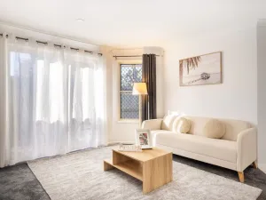 Image of Private and Spacious 4BR Home with Parkview 5mins to Mall