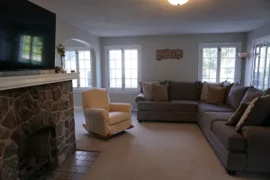 Image of Lakeside cottage, steps away from the lake, perfect for family and friends