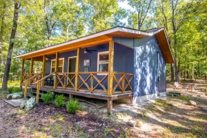 Image of The Hiker Hut ~ Private Hideaway with Direct Trail