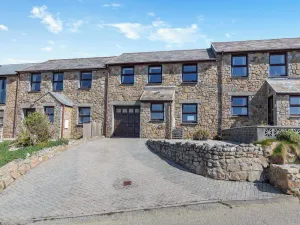 Image of 3 bedroom accommodation in Porthleven
