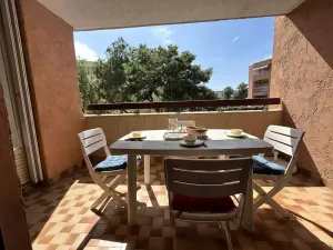 Image of Appartement lumineux avec terrasse, parking et proche plage à Sainte-Maxime - FR-1-226-527