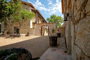 Image of Bastide Rémence - Picturesque farmhouse with swimming pool