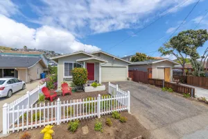Image of Beach cottages, majestic Morro Bay