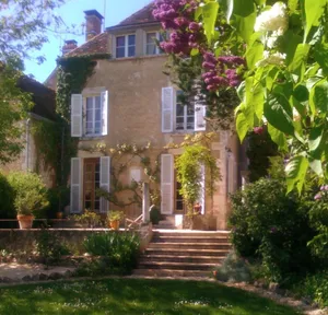 Image of Beautiful  1850 Maison bourgeois with private pool, between Chablis and Beaune