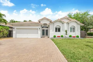 Image of Pet-Friendly Miami Oasis with Pool & BBQ