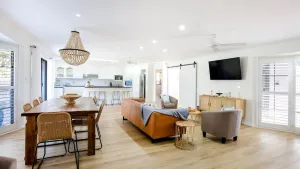 Image of Seagrass Pet Friendly 10 Mins Walk to Beach