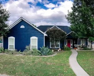 Image of Bungalow Chic Cottage; family friendly