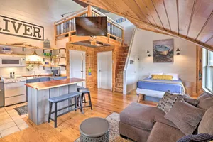 Image of Updated Mtn View Studio w\/ Loft - Near River!