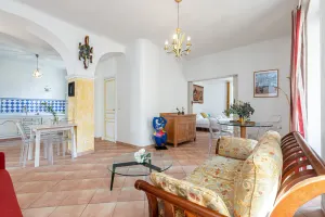 Image of Large 2 Bdr Downtown - AC & Terrace