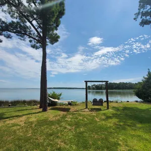 Image of WATERFRONT!! **HOT TUB**  3 bedroom Oasis on 2+ acres - Sleeps 8