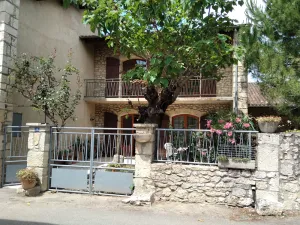 Image of Maison Rénovée Dans Village Gersois