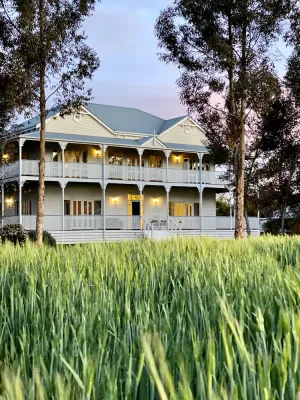 Image of Spectacular Riverside Homestead