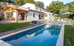 Image of Spacious and Modern 4 Bedroom