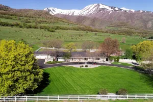 Image of Wellsville Home: 13 Mi to Utah State University!
