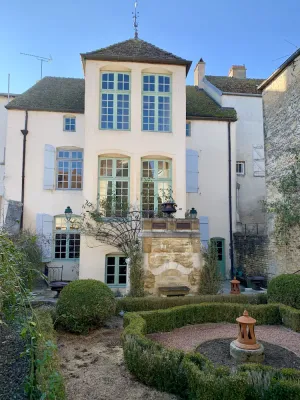 Image of Maison Monument Historique et son Jardin de Buis Taillés