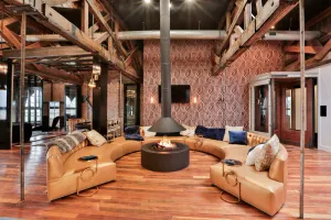 Image of Bottled in Bond: Featured on HGTV, Close to Buffalo Trace, Sleeps 10.