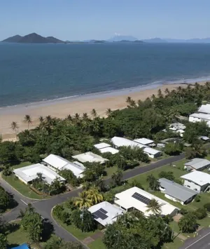 Image of 2/24 Donkin - Luxury - Absolute Beachfront