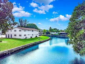 Image of Water View - King Bed - 1st Floor - Palm Wave Says